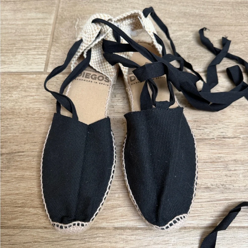 NWT Diego’s Black Espadrille Flats